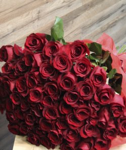Букет  из 101  красной голландской розы