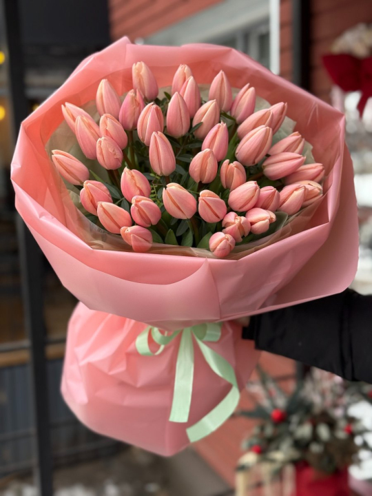 Букет з 39 тюльпанів №679. Доставка Квітів Київ